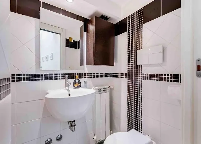 Lussuoso Accanto Al Colosseo Apartamento Roma