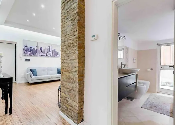 Apartamento Lussuoso Accanto Al Colosseo